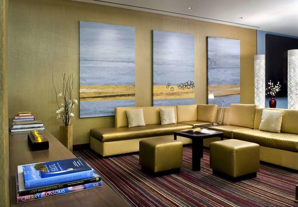 Отель Courtyard By Marriott Washington, D.C./Foggy Bottom Экстерьер фото